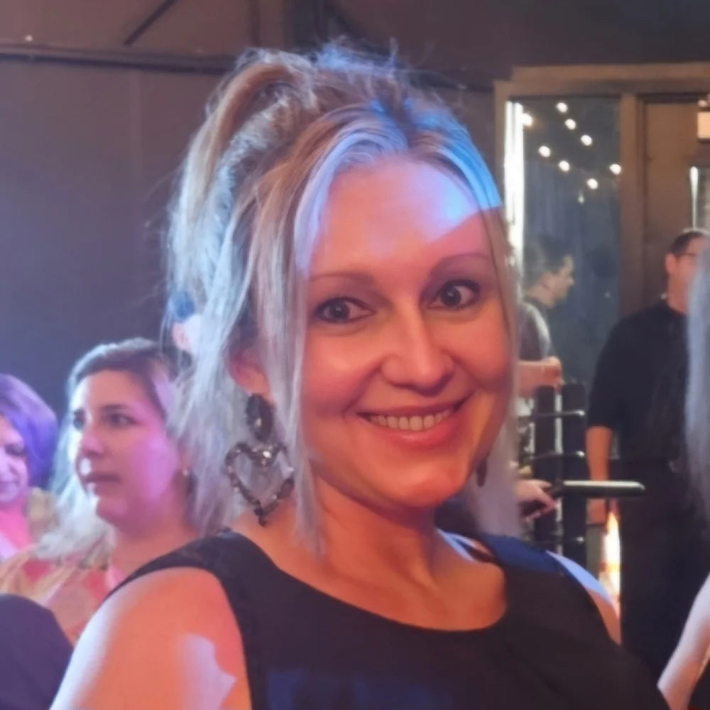 My PFFs Wearing Jewelry That I Sell At PoshFest - Picture 7 of 16